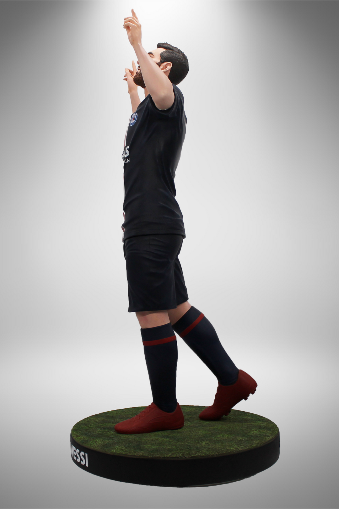 Lionel Messi - Official PSG - Football's Finest 60cm Resin Statue