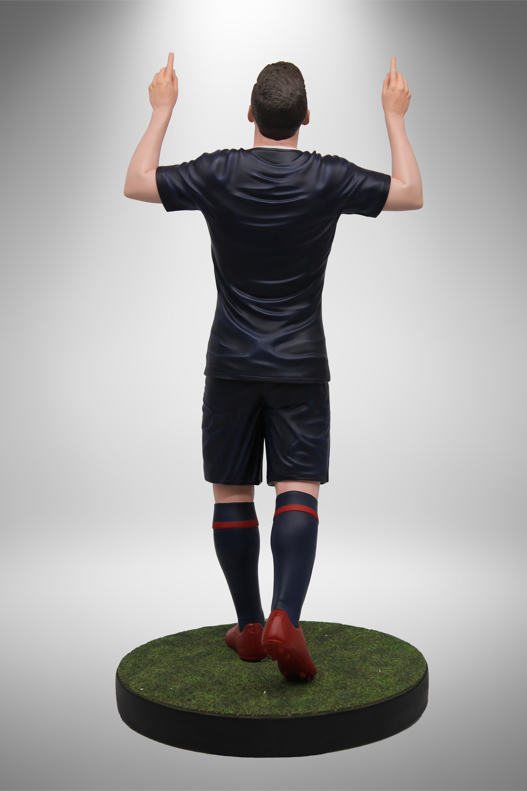 Lionel Messi - Official PSG - Football's Finest 60cm Resin Statue